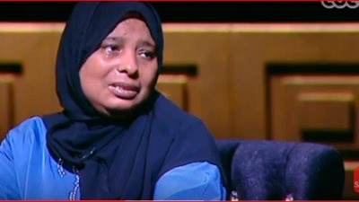 سيدة: زوجي يهينني يوميا.. وحاول قتلي بإلقائي من الدور الرابع (فيديو)