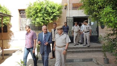 جولة مفاجئة لمدير امن المنيا علي اقسام الشرطة..(صور)