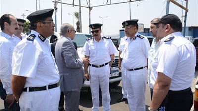 مدير أمن بورسعيد الجديد يتفقد خدمات تأمين المجرى الملاحي لقناة السويس (صور)