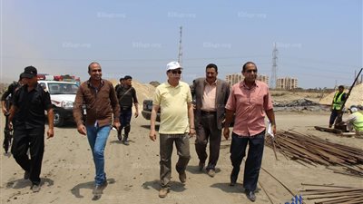 محافظ دمياط يتابع اعمال الإنشاءات الجارية بمدينة الأثاث.. 