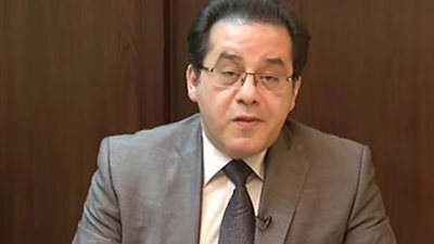 أحمد موسى يطالب بإسقاط الجنسية عن أيمن نور