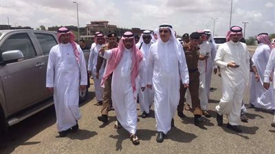 أمير جازان يتفقَّد المواقع المتضررة جرَّاء الأمطار والسيول التي شهدتها المنطقة مؤخراً