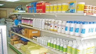 ضبط مٌخصبات زراعية ومبيدات منتهية الصلاحية بالشرقية