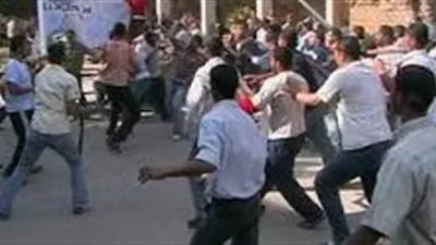 نيابة ديرب نجم تٌقرر حبس 6 رجال و5 سيدات على خلفية مشاجرة بالمولوتوف