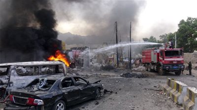 مقتل وإصابة 16 في هجوميين انتحاريين باليمن