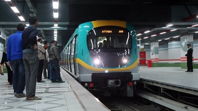 عودة سرعة مترو الانفاق لطبيعتها بعد اعتدال درجات الحرارة