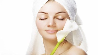 طرق بسيطة لكي تكوني مشرقة في يوم زفافك