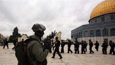 الحكومة الفلسطينية تدين اعتقال الاحتلال 4 من موظفي لجنة إعمار الأقصى