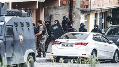 الشرطة التركية تداهم هيئة الأبحاث العلمية وتعتقل كثيرين