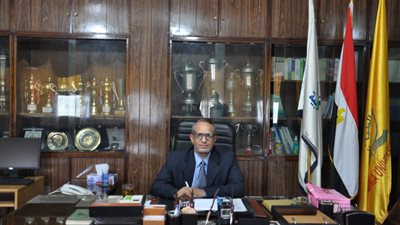  شحاته قائماً بأعمال عمادة التربية بجامعة المنيا