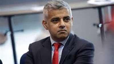 رئيس بلدية لندن يحث السكان على الانتباه بعد هجوم بسكين