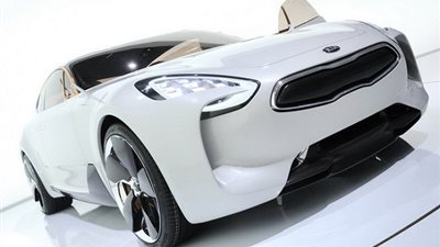 بعد 6 سنوات علي تقديم الموديل التجريبي.. كيا تطلق GT RWD الكوبيه رباعية الأبواب