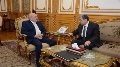 العصار يلتقى وفد شركة 