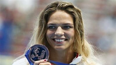 السباحة الروسية إيفيموفا تؤكد مشاركتها في ريو بعد قبول طعنها