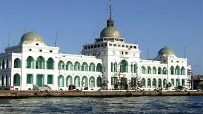 شاهد أول مرشد للسفن القادمة من جميع دول العالم