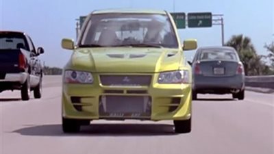 ماذا تفعل إذا اكتشفت أنك تقود السيارة في الاتجاه الخطأ؟