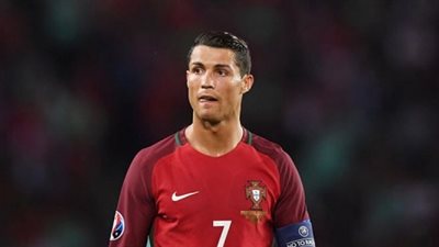 بالصورة ... رونالدو يرد على مورينيو : تذكير سريع