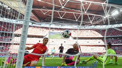 بالفيديو.. ليفربول يعطي برشلونة درسًا قاسيًا في فنون كرة القدم