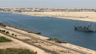 كاتب سعودي: المنطقة الجغرافية لسيناء وقناة السويس أفضل من هونج كونج