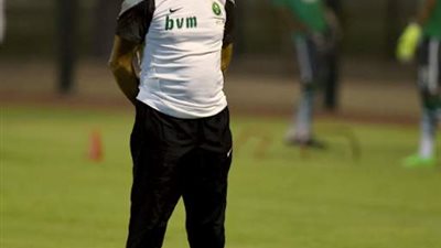 مارفيك يعقد اجتماعاً مع مدربي الأهلي والهلال قبل السوبر السعودي