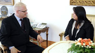 القنصل العام في فرانكفورت: نساعد المصريين بالخارج فى الحصول على حقوقهم