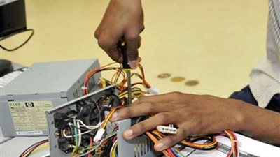 طلاب وطالبات الثانوية يفضلون تخصصات صيانة 