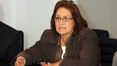 نائبة برلمانية تطالب بسرعة مواجهة الحكومة في استيراد القمح وبه فطر أرجوت (فيديو)