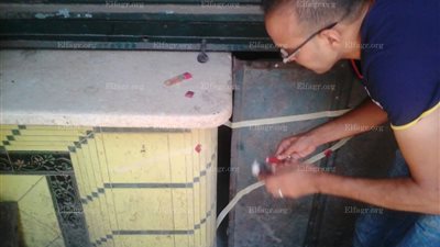 تشميع عدد من المحلات بالشمع الأحمر بنطاق حي شرق الإسكندرية (صور)