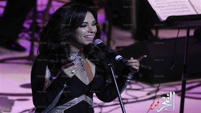 مروة ناجى تغنى لكوكب الشرق بالروماني