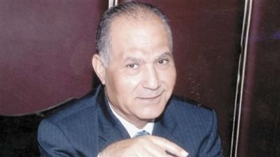 دعوة عبدالرحمن رشاد للتحكيم في مسابقة إذاعية بالكويت