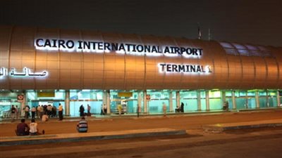 ضبط استرالي بطائرة تجسس صغيرة بمطار القاهرة