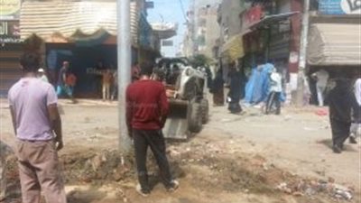 نائب مدير أمن دمياط يتحرك في حملة إشغالات مفاجئة 