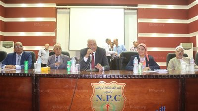 محافظ السويس يهنئ الفائزين بقرعة الحج للجمعيات الأهلية (صور)