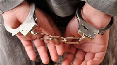 ضبط شخص حاول إشعال النيران بوحدة مرور طوسون بالإسكندرية 