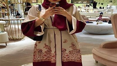  3 نصائح ذهبية للمحجبات لارتداء عبايات الصيف دون الشعور بالحر