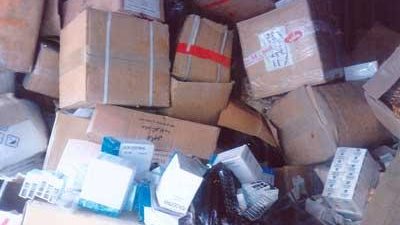 الجمارك تحبط محاولة لتهريب أدوية بيطرية بـ41 ألف جنيه