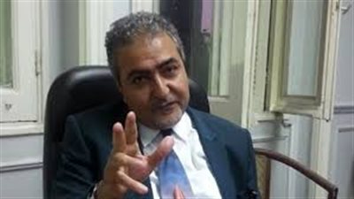 نقيب الأطباء البيطريين يكشف حقيقة حقن الدواجن بمادة مسرطنة