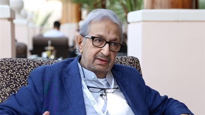 في ذكرى وفاته.. نور الشريف عملاق حنّ للحكايات الشعبية وحمل لواء الدراما الدينية