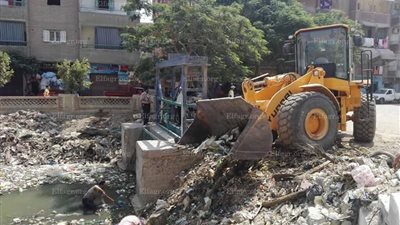 جهاز النظافة والتجميل يكثف اعمال النظافة بكافة أحياء السويس (صور )