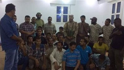 أول صورة للعمال المصريين المحررين في ليبيا