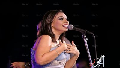 مروة ناجي تتفاعل مع جمهورها بحفلها في الإسكندرية (صور)