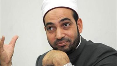 سالم عبدالجليل: تفسد الصلاة لو لم يذكر اسم النبي في التشهد