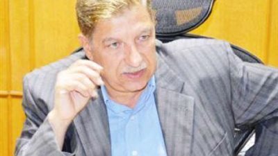 محافظ الإسماعيلية يتصل بأسرة بطلة الأولمبياد سارة سمير 