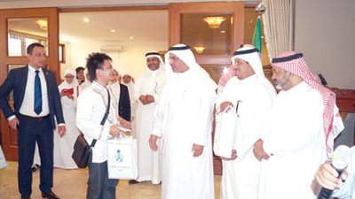 سفارة المملكة: المواطن صور كونترات جوازات مطار جاكرتا رغم التحذيرات