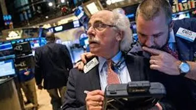 تراجع مؤشرات الأسهم الأمريكية بفعل البيانات الاقتصادية 