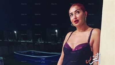غادة عبدالرازق تثير الجدل بملابس 