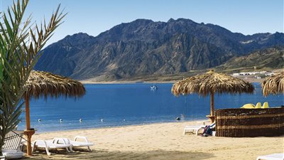 صحيفة عبرية: شرم الشيخ أصبحت مدينة للأشباح