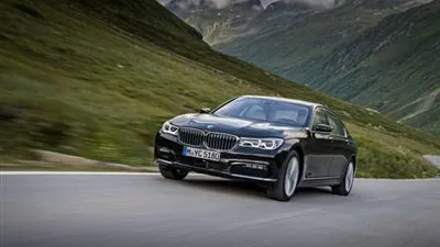 BMW تعلن النسخة الهجين لموديل 740e xDrive iPerformance 2017