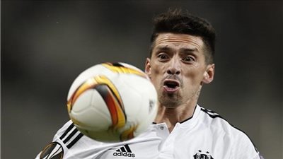 سوزا يقترب من ميلان