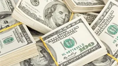 تعرف على سعر الدولار في السوق السوداء اليوم